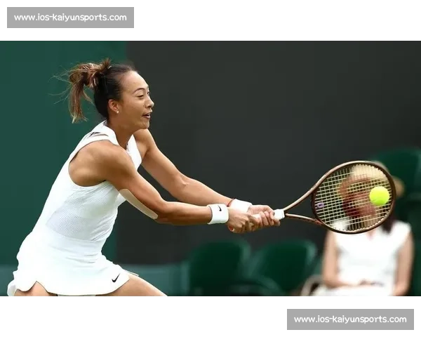 鏖战三盘难破温网魔咒！郑钦文决胜盘崩盘，连续三年止步首轮