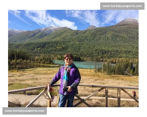 背起百岁奶奶看球赛:116 岁库尔班罕的足球圆梦之旅